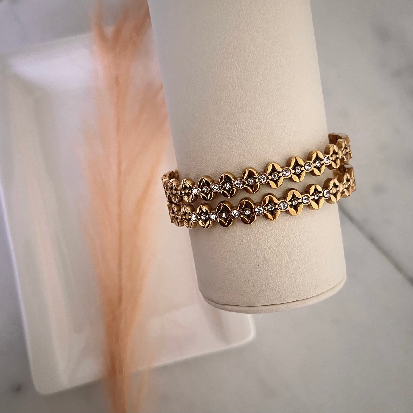 Dianelys bangle