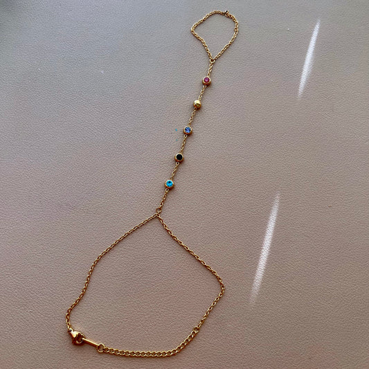 Monica hand chain