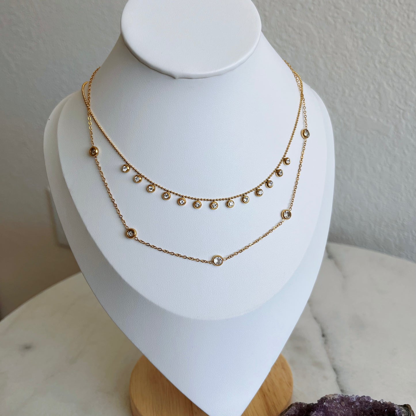 Viola necklace