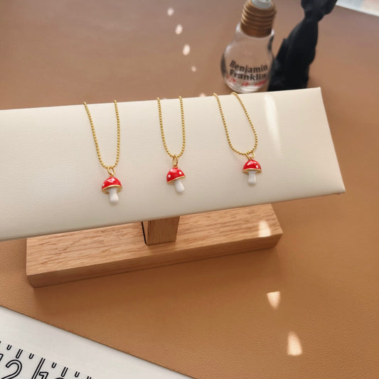 Mini mushroom necklace