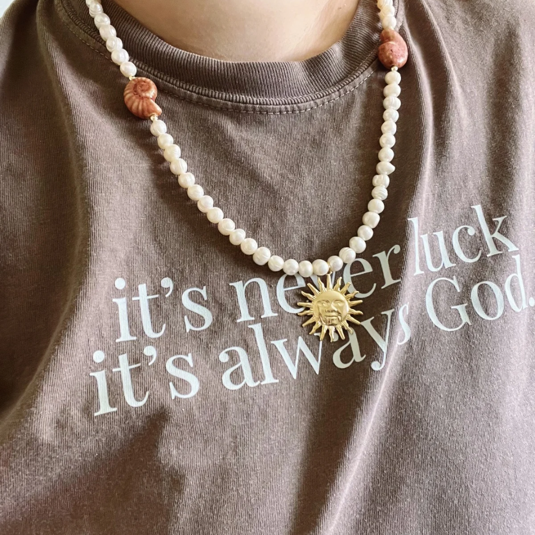 Buyé necklace