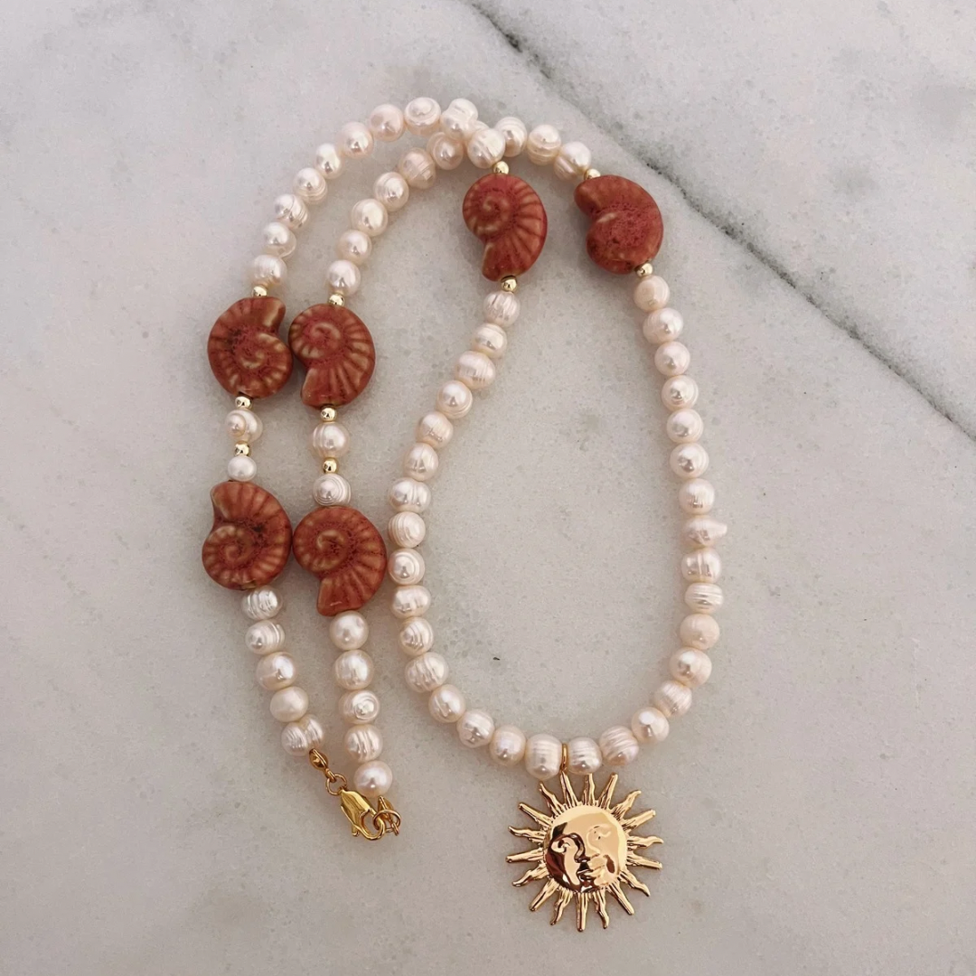 Buyé necklace