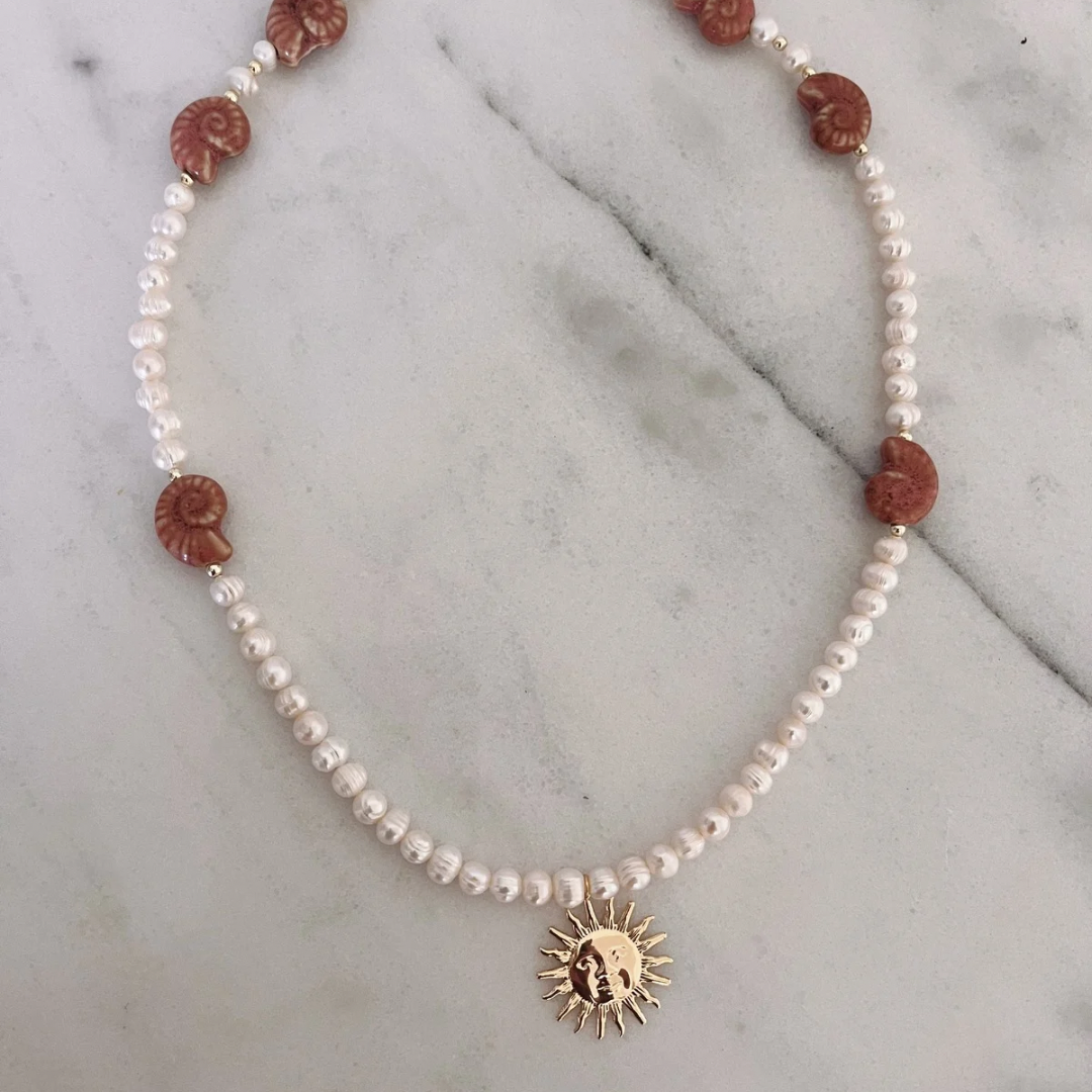 Buyé necklace