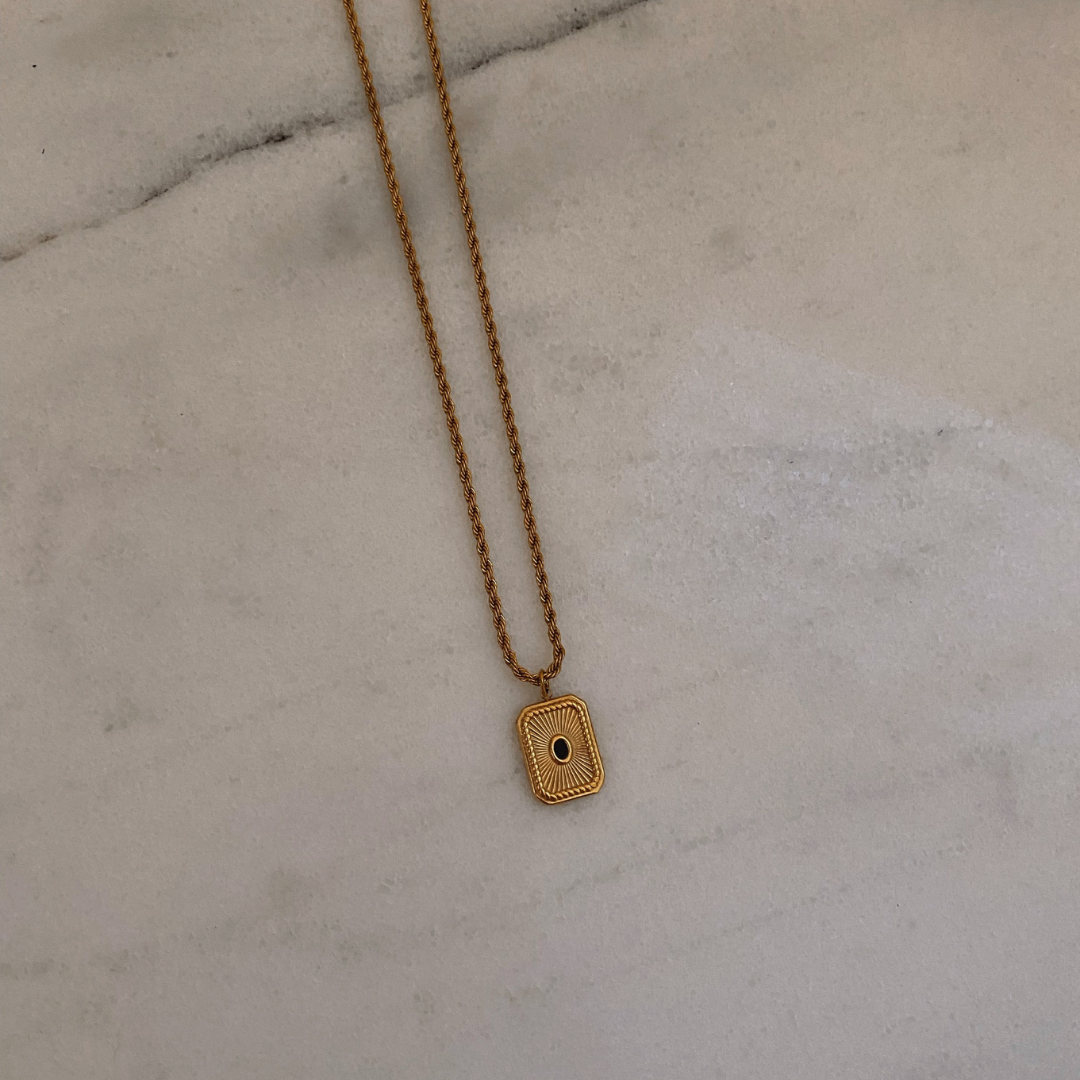 Johana necklace