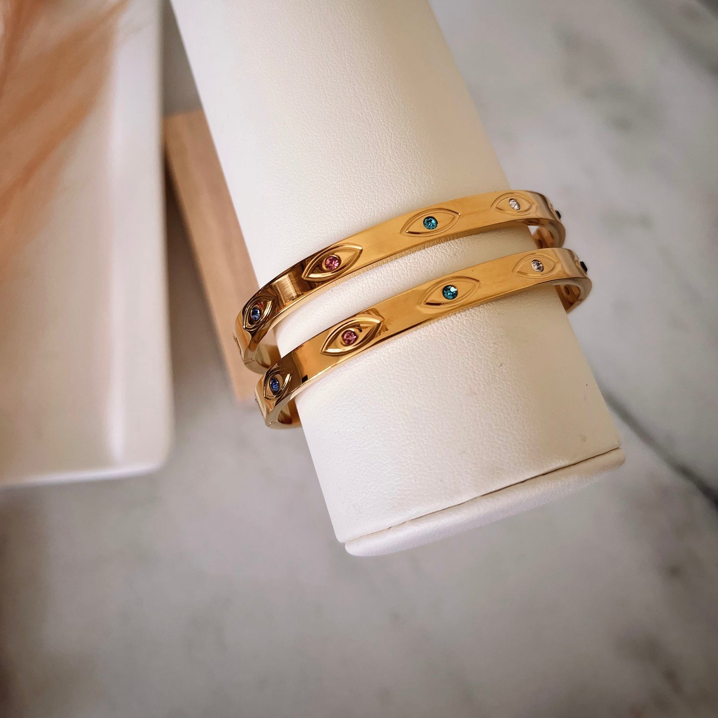 Bella bangle