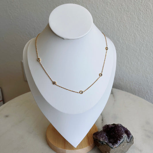 Viola necklace