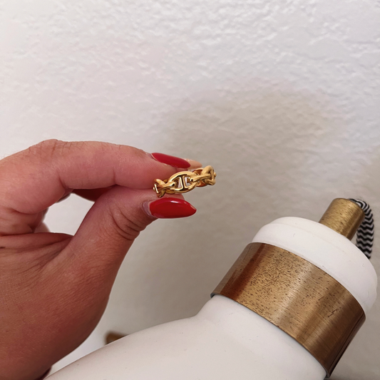 GGs golden ring