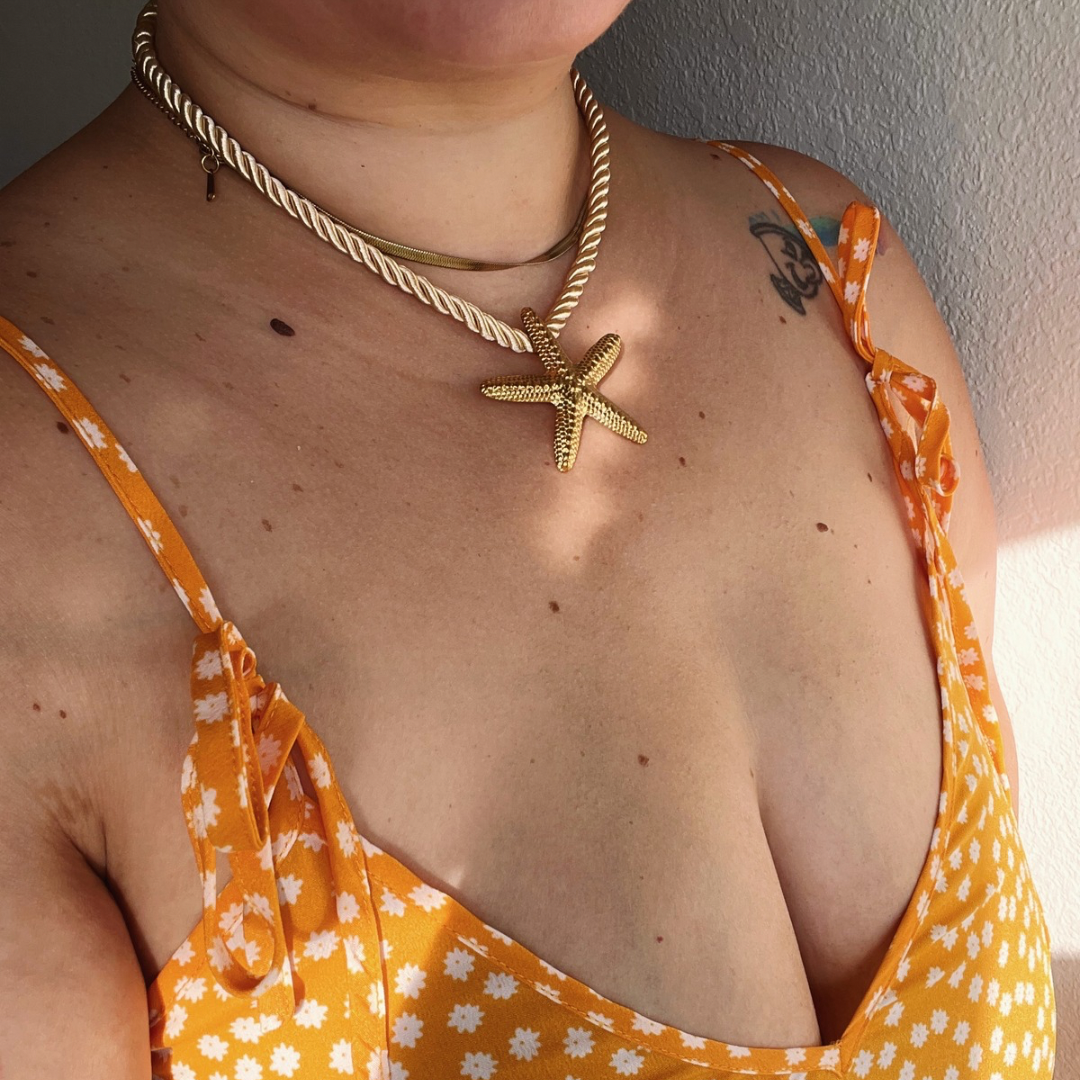 Playera necklace