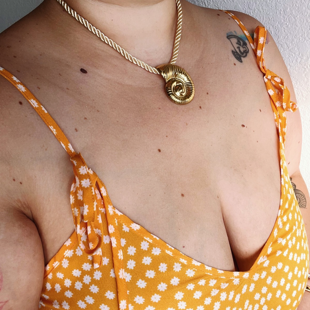 Playera necklace